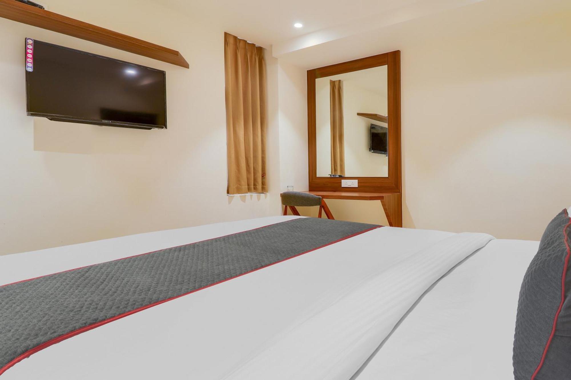 מלון ויסאקפאטנם Super Townhouse Rcc Lamps מראה חיצוני תמונה